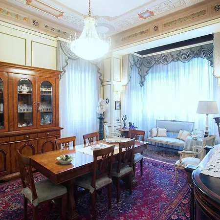 Villa Belvilla By Oyo Melina Desenzano del Garda